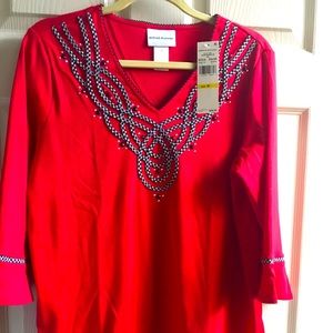 Alfred Dunner Cute as can be top NWT. Size M. Cotton/polyester, bright true red